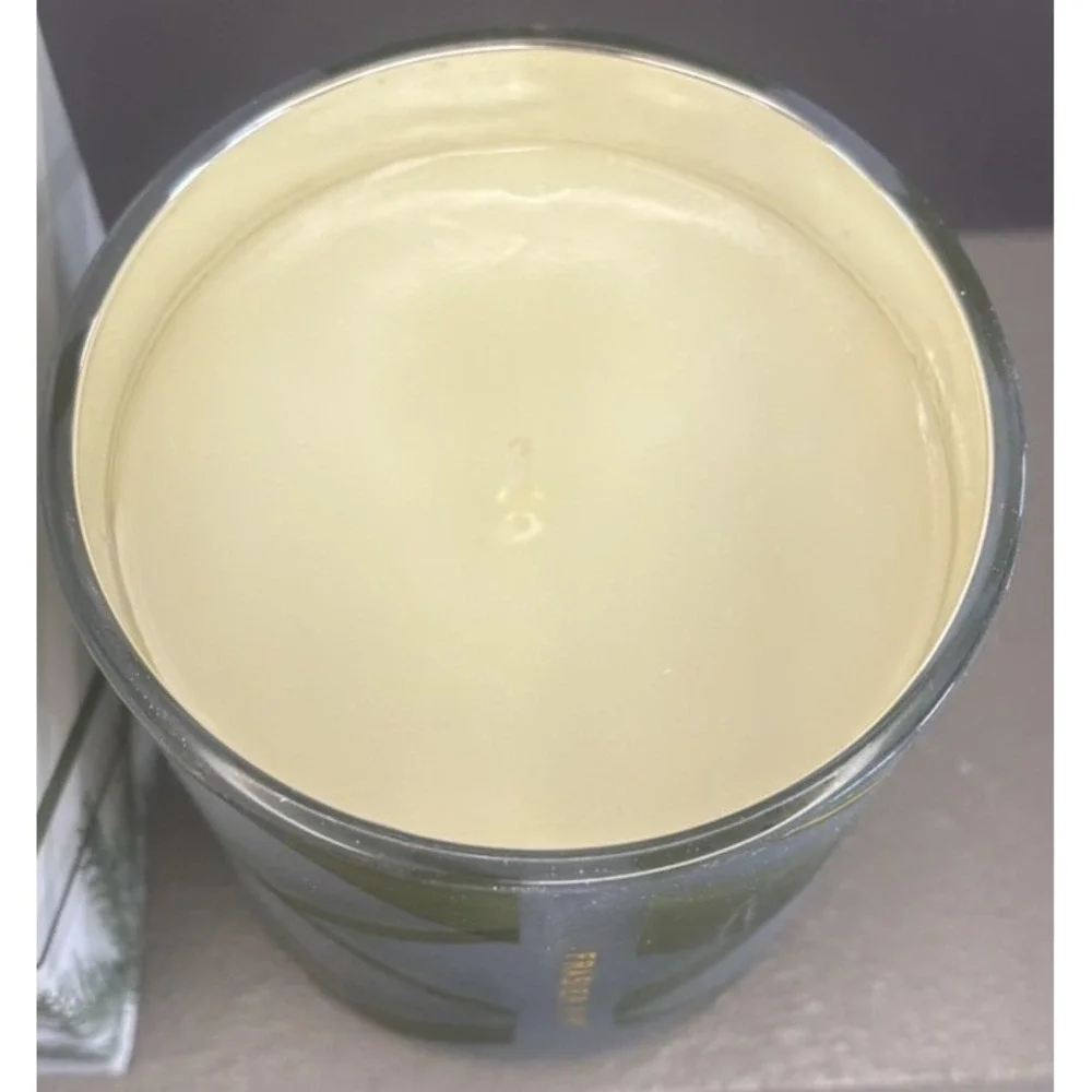 Thymes Fraiser Fir 10 oz Candle Jar New in Box Highly Scented